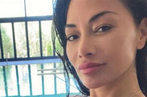 Nicole Scherzinger, 44, puts on eye